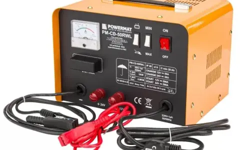 Jaki prostownik z rozruchem? Wybierz idealny model w 3 krokach!