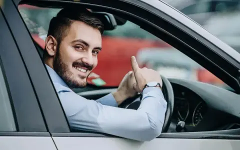Praca jako kierowca Bolt: Jak zacząć, ile zarobisz i czy to dla Ciebie?